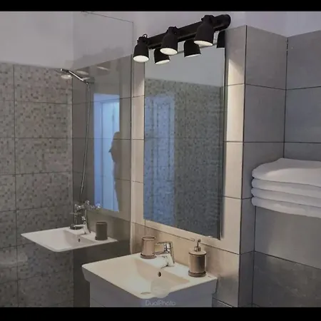 Coco Butique Luxury Apartament-mamaia Nord 公寓