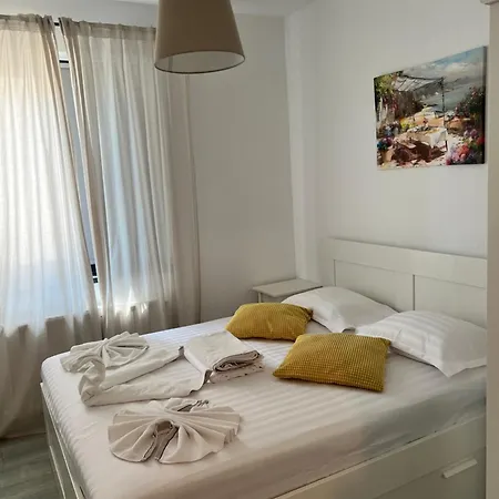 Coco Butique Luxury Apartament-mamaia Nord Apartman *